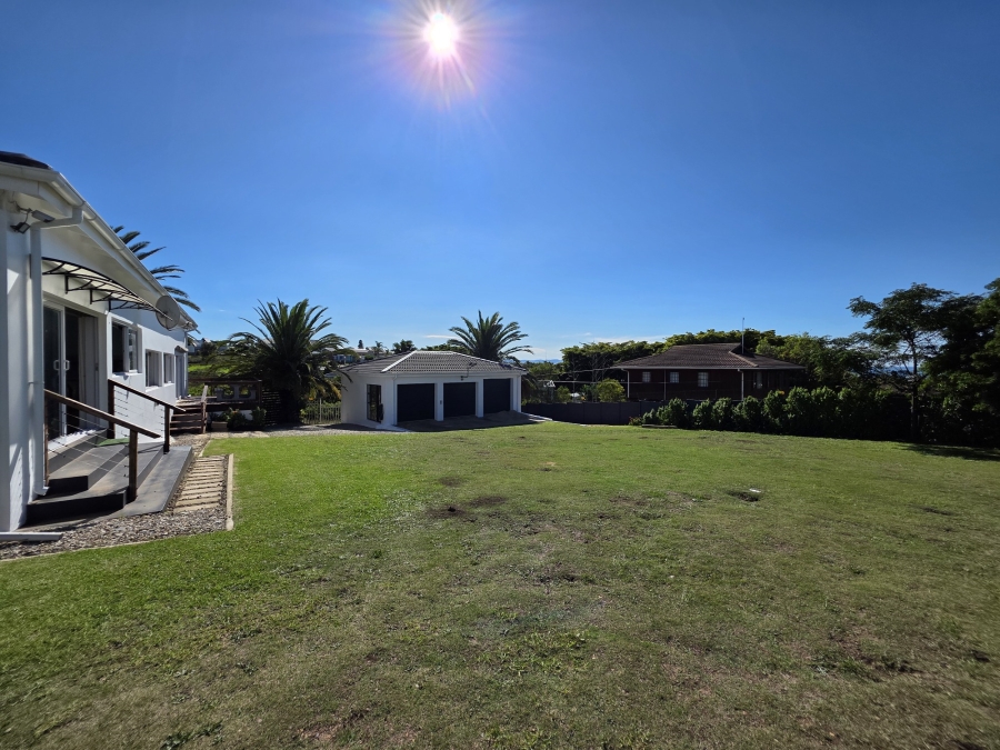 4 Bedroom Property for Sale in C Place Eastern Cape